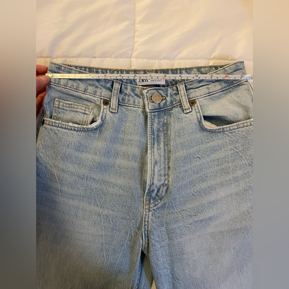 BNWOT Zara Mom Jeans - Picture 3 of 3